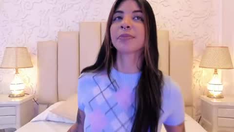 Violeta online show from June 10, 2026, 1:32 pm