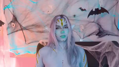 Snapshot of violetarainn chatting on October 18, 2025, 5:03 pm Violeta online show from October 18, 2025, 5:03 pm