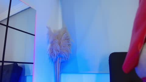 Snapshot of violetarainn chatting on December 1, 2025, 2:22 pm Violeta online show from December 1, 2025, 2:22 pm