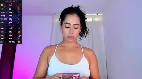 Snapshot of violetasotter chatting on October 18, 2025, 12:28 pm Violeta online show from October 18, 2025, 12:28 pm