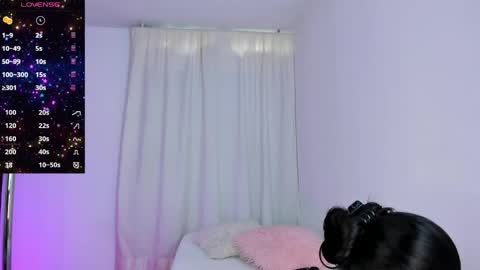 Snapshot of violetasotter chatting on April 27, 2026, 12:36 pm Violeta online show from April 27, 2026, 12:36 pm