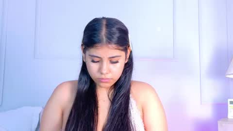 Snapshot of violetbloomm chatting on June 30, 2026, 12:28 pm Violet online show from June 30, 2026, 12:28 pm