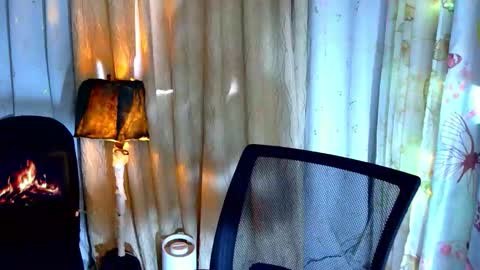 JUVY online show from November 17, 2025, 3:23 am