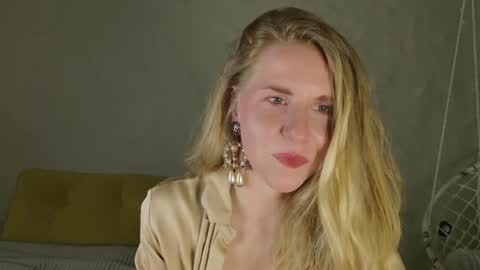 Violet  next stream December 6 online show from June 14, 2026, 10:23 pm
