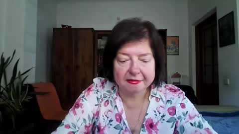 violetpulse online show from October 31, 2025, 9:32 am