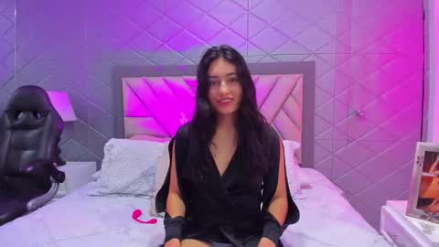 Violet Rousse online show from September 19, 2025, 2:18 pm