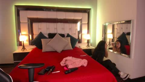 violetskinny online show from December 29, 2024, 7:22 pm