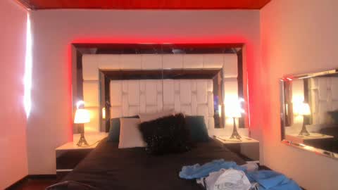 violetskinny online show from January 30, 2025, 7:04 pm