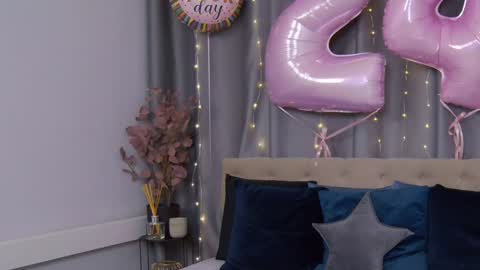 VioletSwone online show from January 17, 2025, 5:42 am