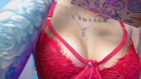 Violeta froz online show from November 25, 2025, 7:25 pm