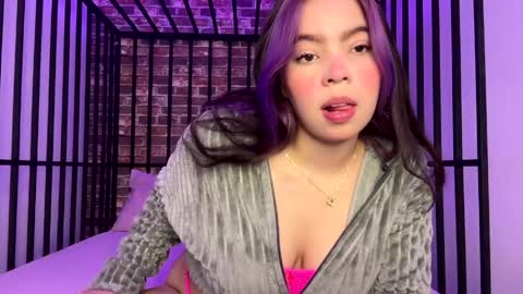 violett_moonx online show from May 30, 2026, 12:35 pm