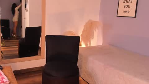 violetta_bold online show from February 15, 2025, 2:44 pm