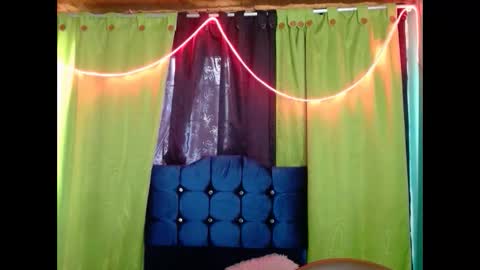 violetta_dreams online show from December 22, 2025, 7:44 pm