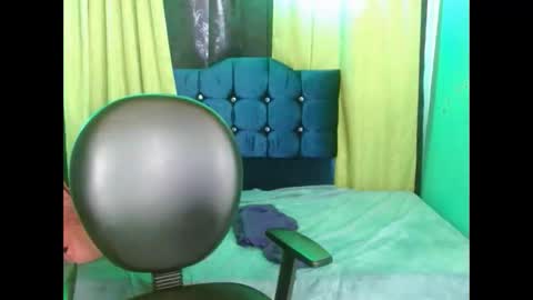 violetta_dreams online show from April 16, 2026, 5:58 pm