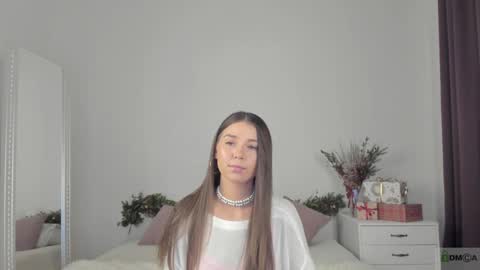 Snapshot of violetta_finch chatting on December 17, 2024, 2:33 pm violetta_finch online show from December 17, 2024, 2:33 pm