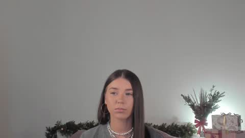Snapshot of violetta_finch chatting on December 24, 2024, 8:22 am violetta_finch online show from December 24, 2024, 8:22 am