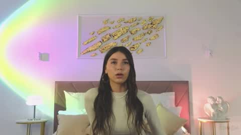 Snapshot of violetta_finch chatting on October 8, 2025, 10:57 am violetta_finch online show from October 8, 2025, 10:57 am