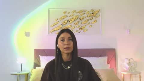 Snapshot of violetta_finch chatting on October 12, 2025, 10:47 am violetta_finch online show from October 12, 2025, 10:47 am