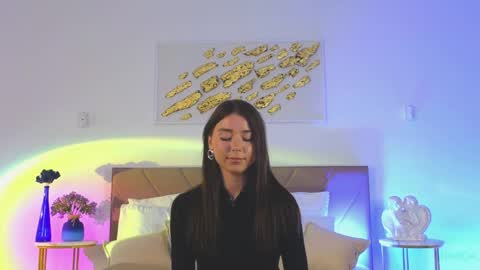 Snapshot of violetta_finch chatting on May 27, 2026, 10:34 am violetta_finch online show from May 27, 2026, 10:34 am