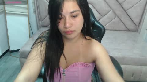 Violetta  online show from April 10, 2026, 3:45 am