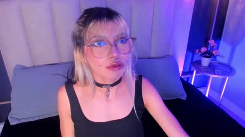 Snapshot of violetta_nur chatting on February 14, 2025, 4:47 am Violetta nur online show from February 14, 2025, 4:47 am