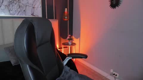 Snapshot of violetta_nur chatting on February 23, 2025, 10:31 pm Violetta nur online show from February 23, 2025, 10:31 pm