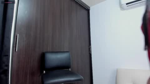 violetta_pretty online show from April 18, 2026, 8:31 pm