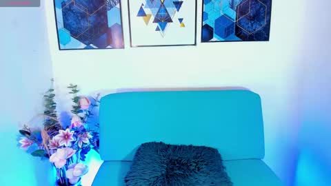 Princess Violet Valerious Follow me IGX violetvalerious online show from September 29, 2025, 4:01 pm