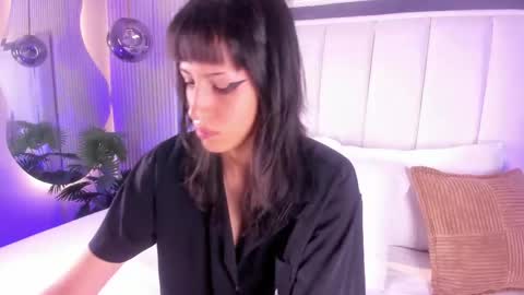 violettacolinss online show from June 2, 2026, 11:34 am