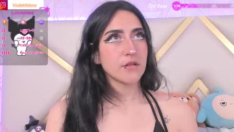 Violeta  online show from February 3, 2025, 9:18 pm