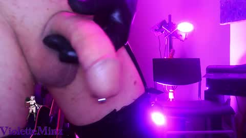 Violette online show from January 5, 2025, 3:45 pm