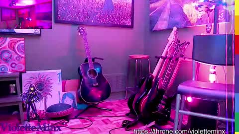 Violette online show from March 15, 2026, 11:44 pm