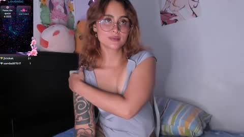 Violette  online show from February 9, 2025, 6:47 pm