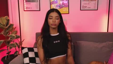 Violet online show from April 19, 2026, 3:17 am