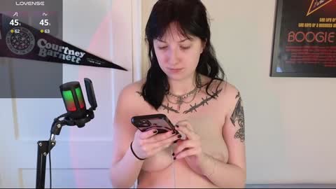 Violet Winter  indie sleaze goth girl next door online show from December 4, 2024, 6:50 pm