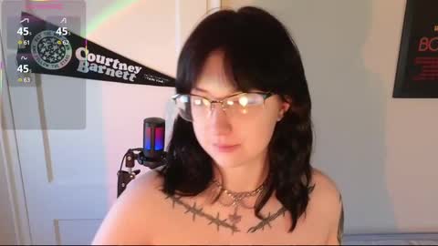 Violet Winter  indie sleaze goth girl next door online show from March 7, 2025, 3:07 pm