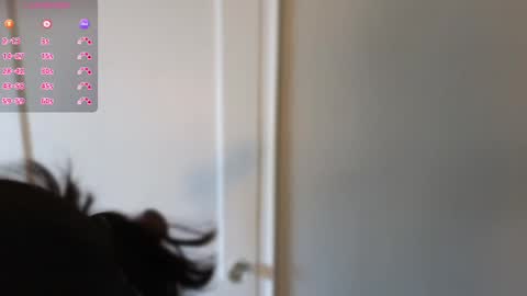 Violet Winter  indie sleaze goth girl next door online show from September 14, 2025, 2:27 pm