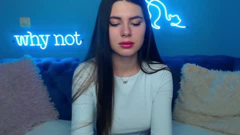 viollinalv online show from January 31, 2025, 10:52 am