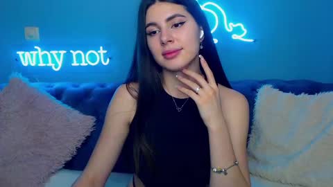 viollinalv online show from February 3, 2025, 8:46 am