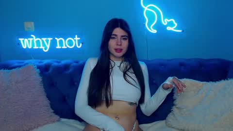 viollinalv online show from February 8, 2025, 8:42 am