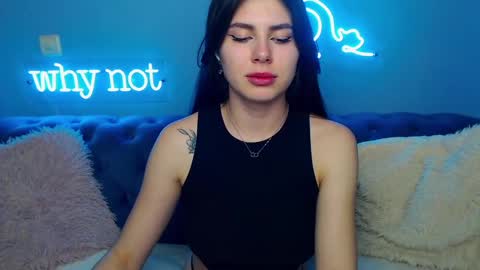 viollinalv online show from March 2, 2025, 5:47 pm