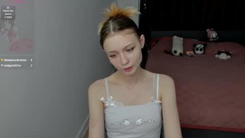 viraglow online show from November 25, 2025, 4:07 pm