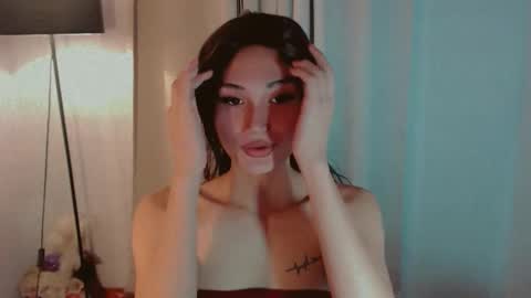 Pearl online show from September 10, 2025, 7:47 pm