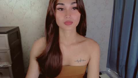 Snapshot of virgenpearl chatting on July 18, 2026, 2:54 pm Pearl online show from July 18, 2026, 2:54 pm