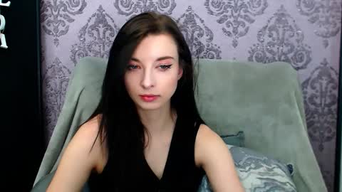 Snapshot of virgiluna chatting on April 30, 2026, 4:24 pm VirginLuna online show from April 30, 2026, 4:24 pm