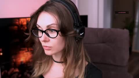 virtual_muse_bc online show from November 17, 2025, 10:43 am