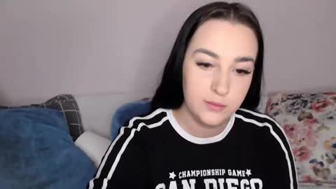 Vitalina online show from December 5, 2024, 1:17 pm