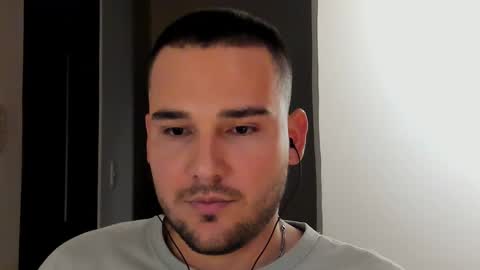 Snapshot of vito_ferrero chatting on January 17, 2025, 2:08 am Vito Ferrer online show from January 17, 2025, 2:08 am