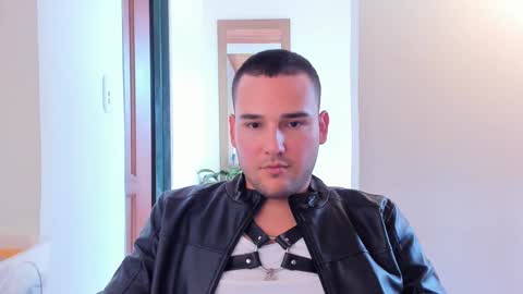 Snapshot of vito_ferrero chatting on February 6, 2025, 5:09 pm Vito Ferrer online show from February 6, 2025, 5:09 pm