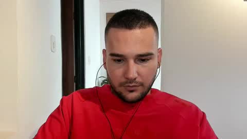 Snapshot of vito_ferrero chatting on February 14, 2025, 4:31 pm Vito Ferrer online show from February 14, 2025, 4:31 pm